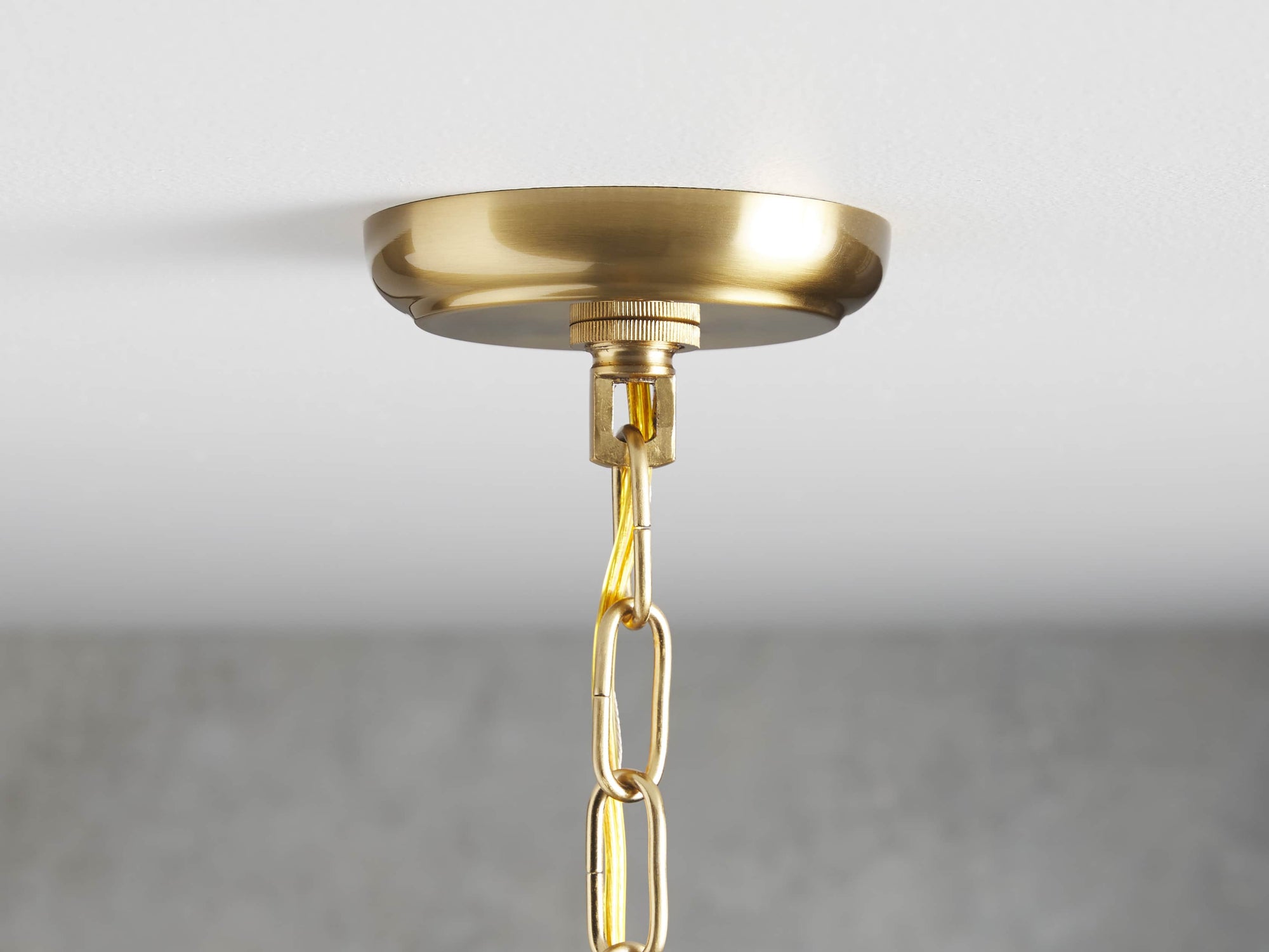 Lily round chandlier