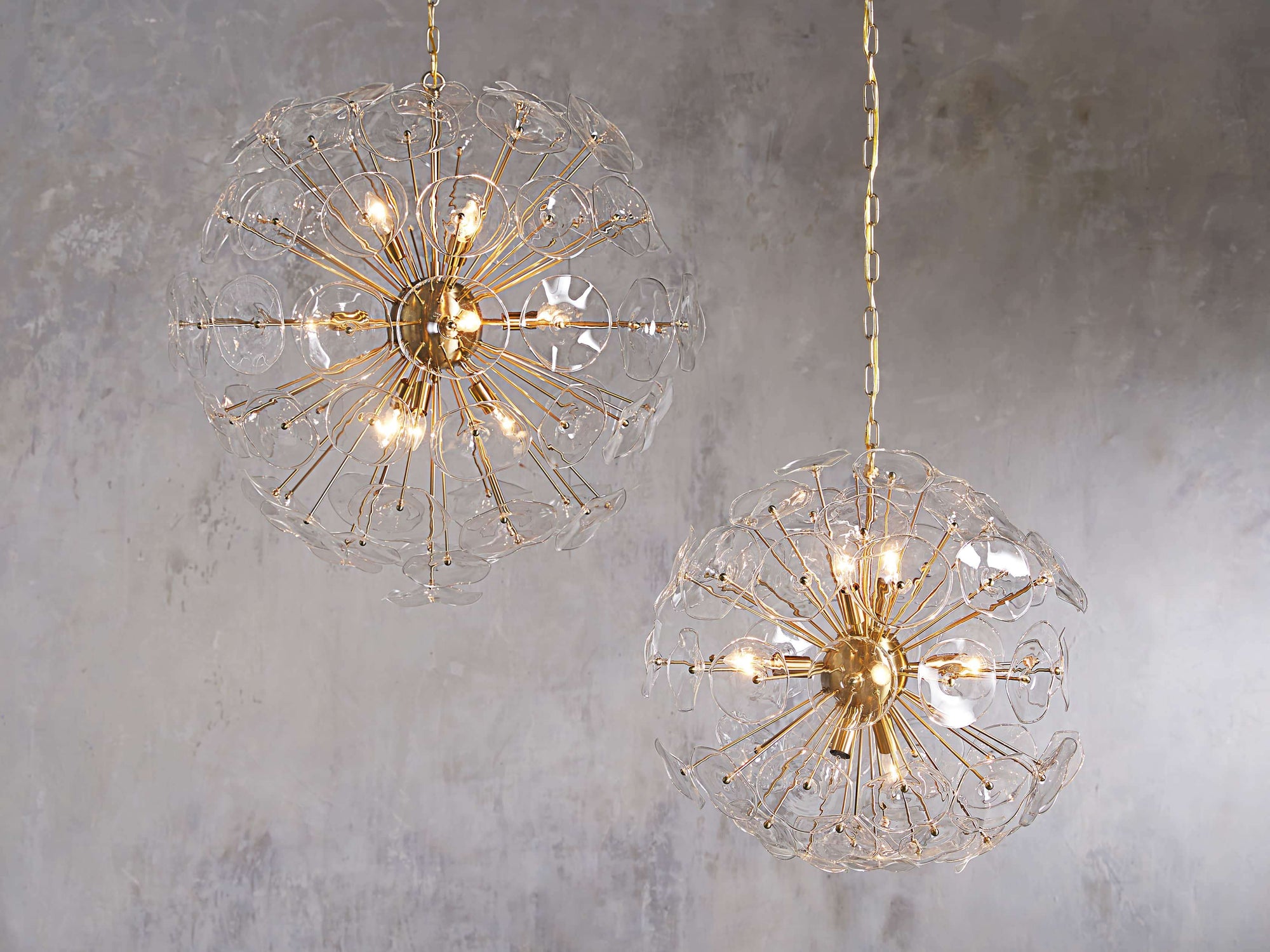 Lily round chandlier
