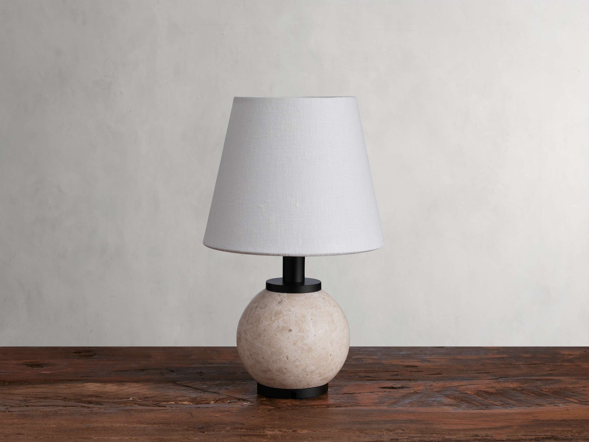 Celia Outdoor Rechargeable Lamp