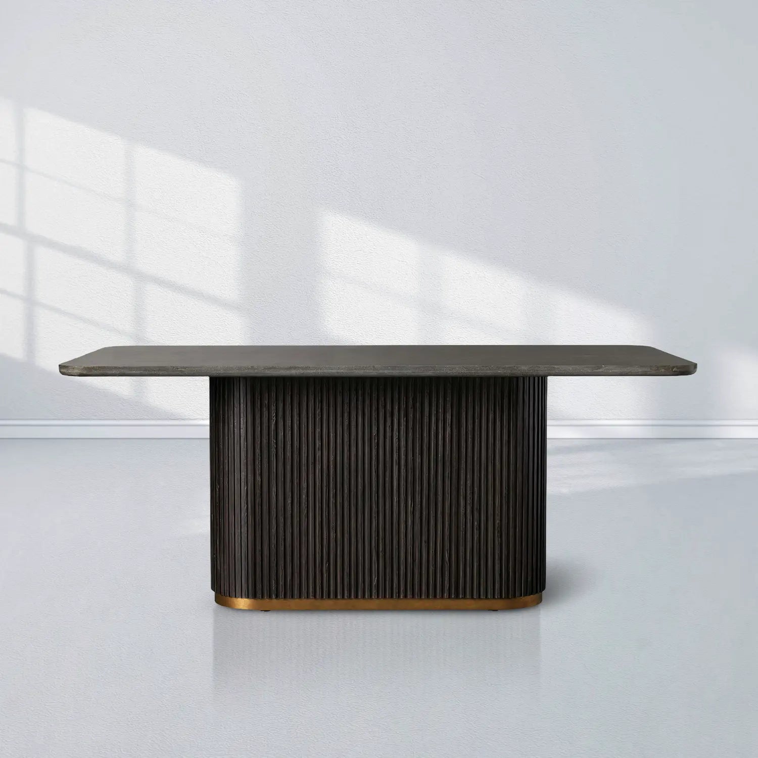Finnley Dining Table