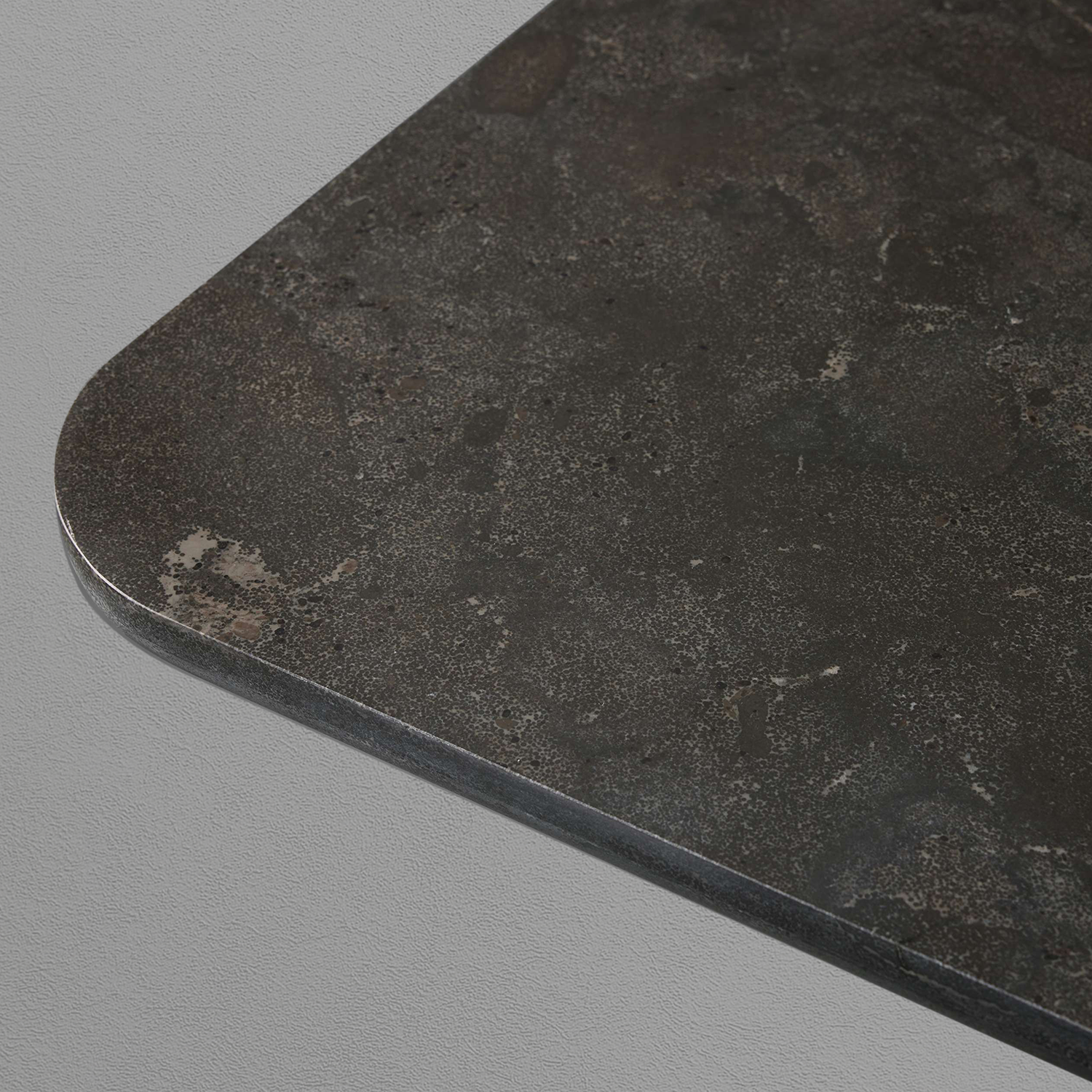 Finnley Dining Table