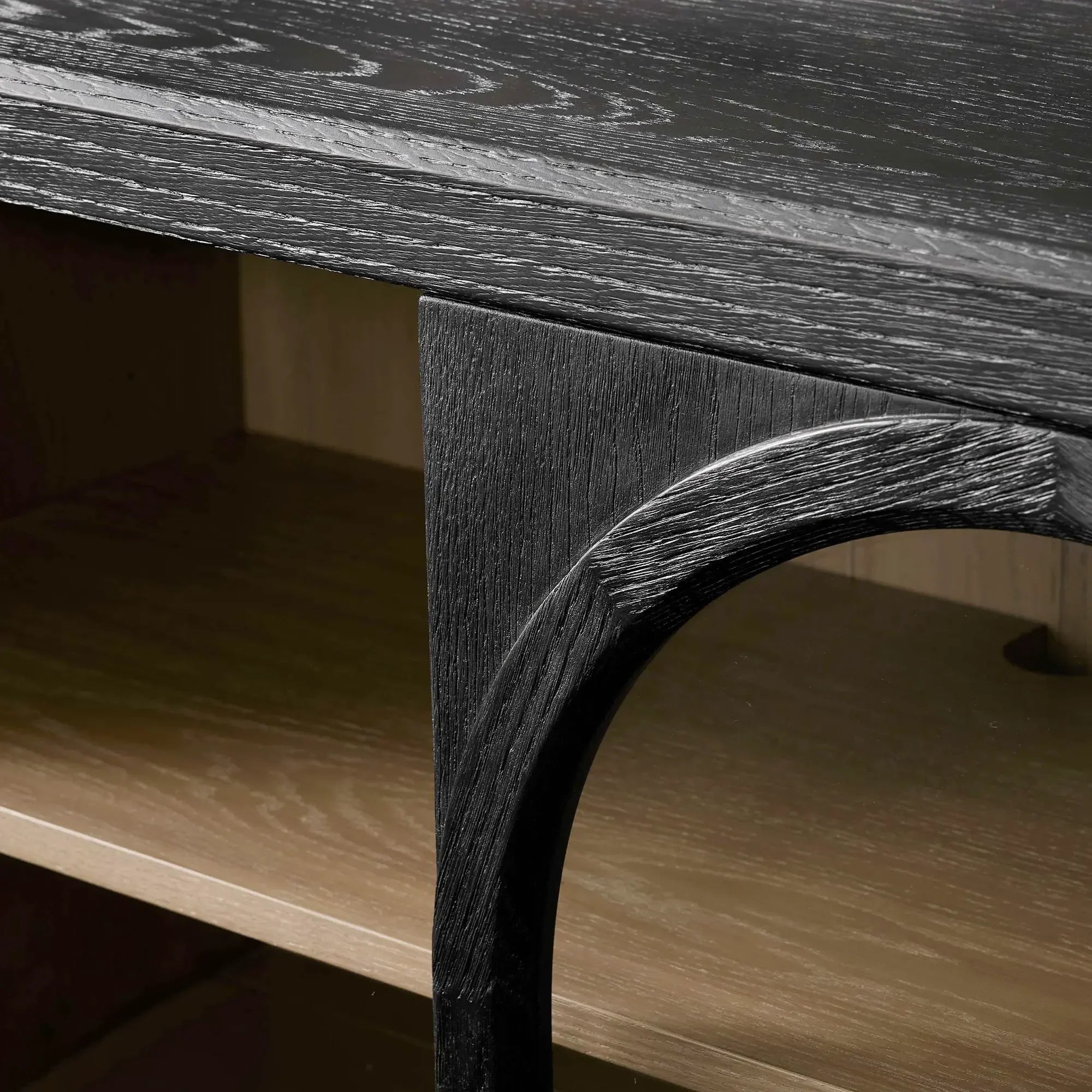 Hattie Media Console